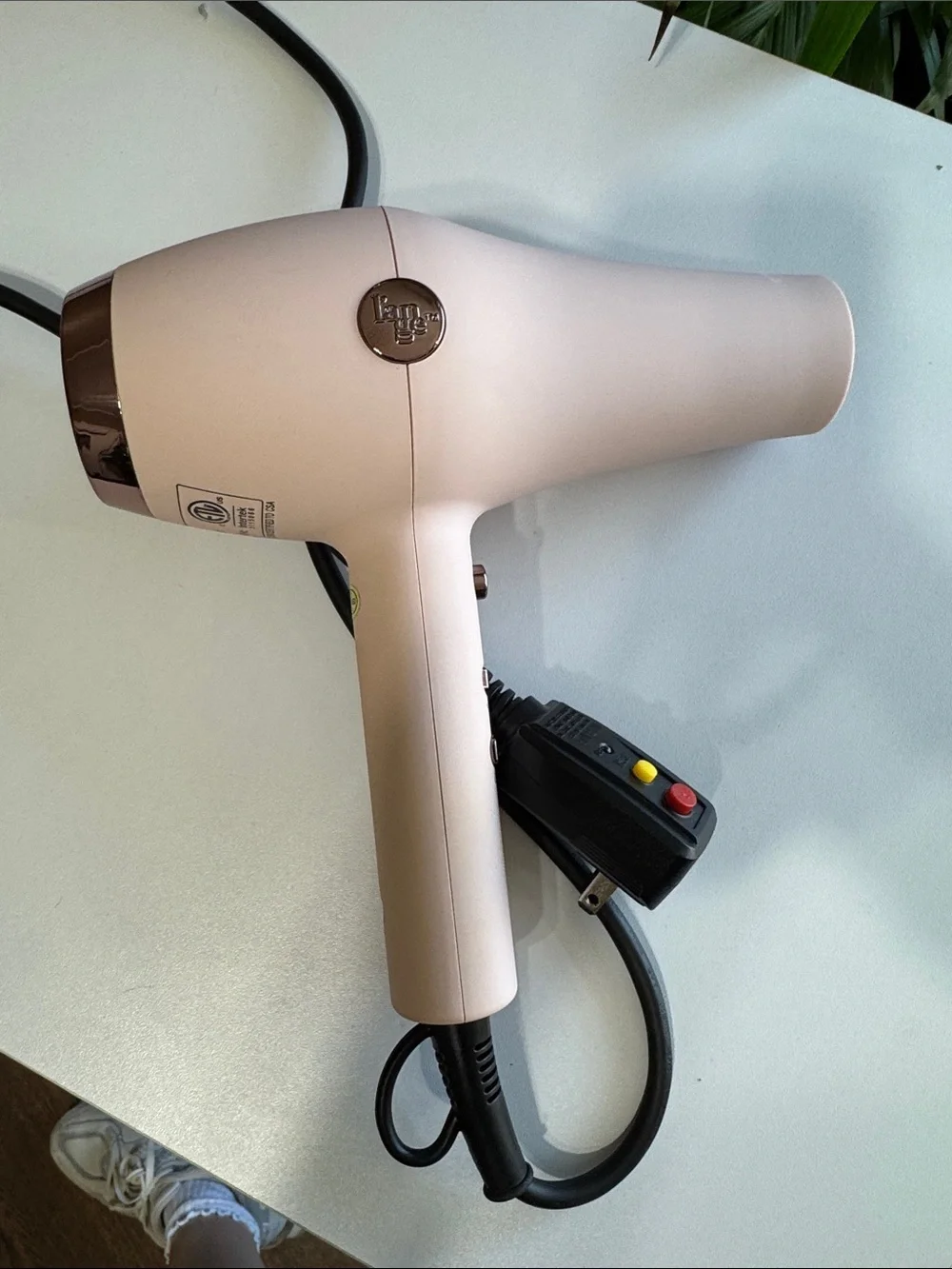 Lange HD1997 Hair Dryer in Blush Pink with Rose Gold Trim Works